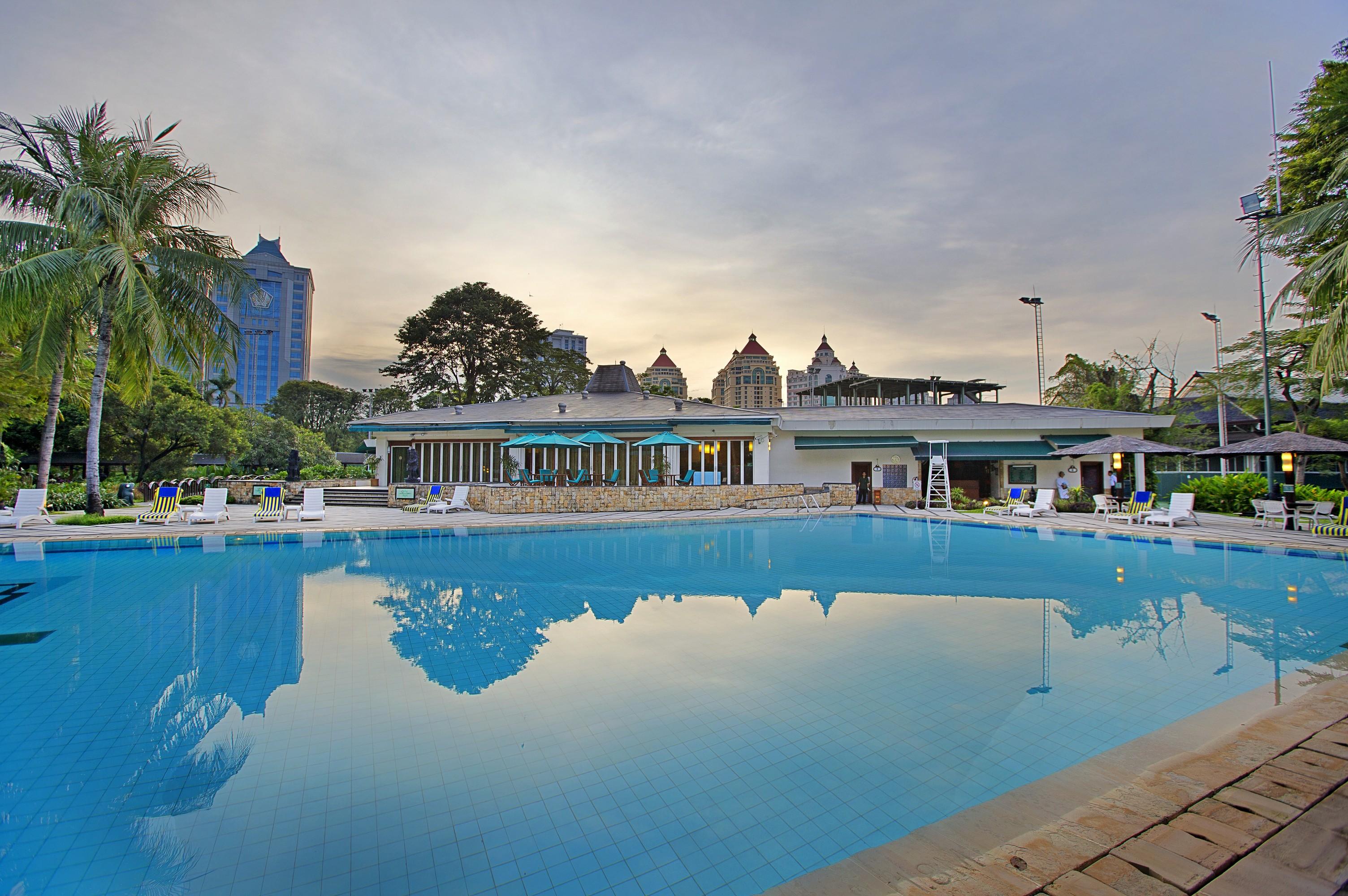 Hotel Borobudur Giacarta Esterno foto